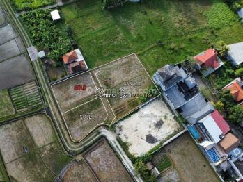 Tanah di Nyanyi , Beraban Lingkungan Villa