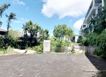 DILELANG 41 bidang tanah ex hotel total LT 13787m²