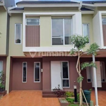Rumah 2 lantai di Cluster Malibu village Paramount