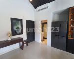 thumbnail-walking-distance-to-the-beach-villa-leasehold-22-years-in-drupadi-seminyak-10