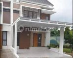 thumbnail-disewakan-rumah-fasilitas-kolam-renamg-di-cluster-summarecon-bekasi-0