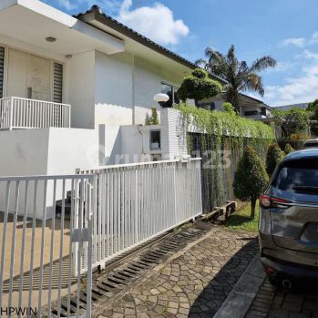 Dijual Rumah di Candi Golf Semarang