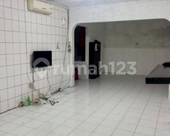 Rumah SHM 2 Lantai Bagus di Jl kedondong  Rawamangun