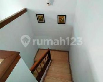 DISEWAKAN RUMAH SIAP HUNI DALAM CLUSTER