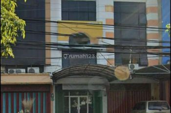 Ruko Raya Jemurhandayani  (Hadap jalan Raya ) Ada AREA PARKIR