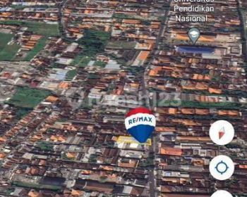 Disewakan tempat usaha komersil di jalan utama Panjer