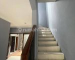 thumbnail-rumah-2-lantai-di-graha-raya-bintaro-sudah-renovasi-tanggerang-selatan-2