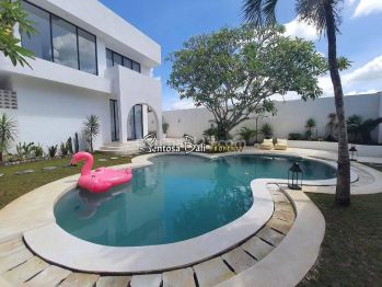 Villa For Sale Modern Villa di Pantai Pererenan Canggu