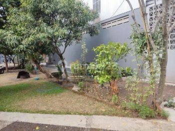 Dijual Rumah dan Gudang di Taman Kopo Indah
