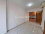 thumbnail-sewa-apartemen-signature-park-2br-unfurnished-hadap-kolam-3