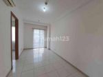 thumbnail-sewa-apartemen-signature-park-2br-unfurnished-hadap-kolam-2