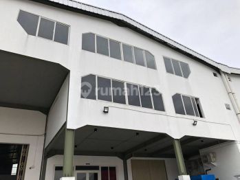 Satu Komplek Berisi Tiga Gudang di Jababeka Semua Gudang Tersewa. Cocok Untuk