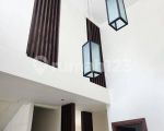 thumbnail-rumah-citraland-siap-huni-area-golf-2-lantai-semi-furnished-2