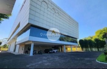 Gedung Dan Pabrik Luas di Ujung Berung Soekarno Hatta Bandung