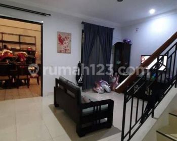 Rumah full furnished dalam cluster di di BSD City, Tangerang Selatan.