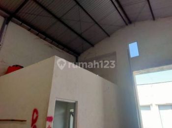 Gudang Disewa Lokasi di Soekarno Hatta Strategis