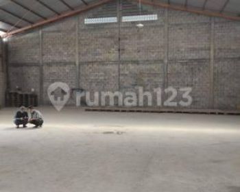 Gudang di Sadang Rahayu 330 m akses fuso truck