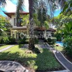 thumbnail-disewa-kan-villa-beach-side-sanur-0