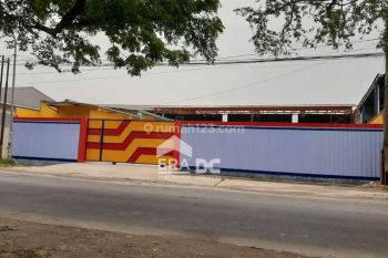 Gudang Garasi Tepi Jalan Raya Akses Kontainer Ngaliyan Semarang