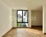 thumbnail-for-sale-pondok-indah-brand-new-house-jakarta-selatan-4