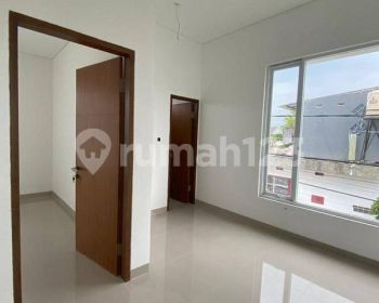 Rumah Baru di Cisaranten