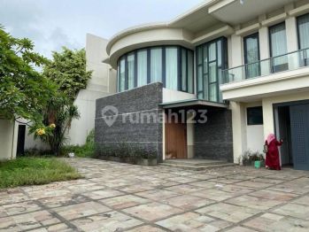 Rumah mewah 2 lantai turun harga danau sunter selatan lokasi strategis jalan