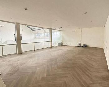 Gudang ,kantor,mess karyawan siap Pakai terawat di Parmindho Cijerah