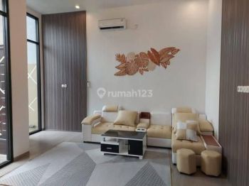 Rumah Mewah 2,5 Lantai Dp 5 Persen Langsung Akad Pamulang Permai Tangsel