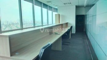 Disewakan Office St Moritz Furnished Terkoneksi Ke Mall Lippo Puri Jakarta Barat
