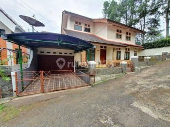 Disewakan Rumah Bagus Rancakendal Cigadung Dago Bandung Kota