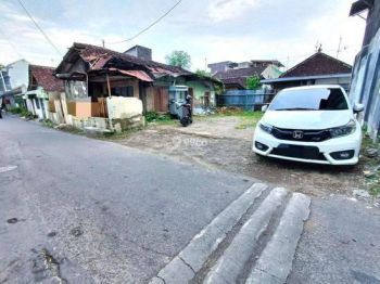 TANAH STRATEGIS TENGAH KITA SOLO DEKAT RS Dr MUWARDI DAN KAMPUS  UNS SURAKARTA