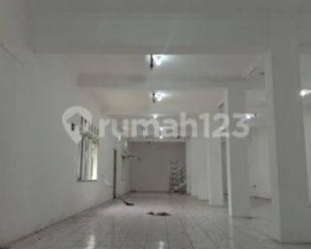 Gudang strategis SumberSari Indah  dekat tol Pasko