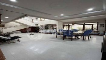 Jangan Kebanyakan Bengong, Rumah Bikin Hati Plong di Batununggal