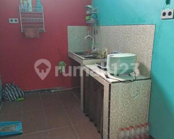 RUMAH SIAP HUNI COCOK UNTUK TEMPAT TINGGAL DI DAERAH PERUMAHAN CEPLUKAN DENGAN