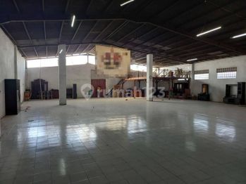 Gudang Strategis di Padalarang Mainroad SHM