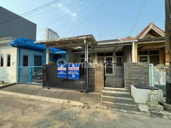 Rumah Rapi Siap Pakai , Lokasi Oke , Murah Nego