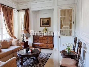 RUMAH GRAHA FAMILY ada SWIMMING POOL* dekat clubhouse, tol, pusat bisnis dan