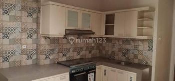 Disewakan rumah di Jalan Batu Indah Raya satu lantai bagus