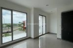 thumbnail-disewakan-rumah-baru-di-pik2-cluster-riverside-semi-furnished-0