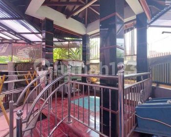 TURUN HARGA Rumah Bagus  Kokoh Hoek Puri Dago Mas Antapani Kota Bandung