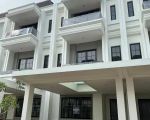 thumbnail-rumah-mewah-premium-baru-di-pusat-alam-sutera-cluster-sutera-winona-1