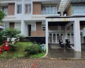 Disewa Rumah Golf Residence Kemayoran Uku 8x18 Semi Furnished Siap Huni
