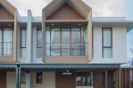 thumbnail-rumah-2-lantai-summarecon-mutiara-makassar-hunian-mewah-6