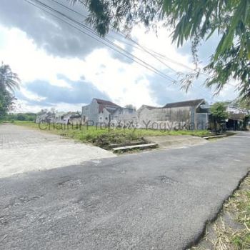 Akses Mobil tanah cocok hunian dekat UII Kaliurang, SHM P ada