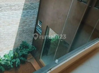 Rumah 1,5 Lantai Baru Renovasi Di Kencana Loka BSD Bagus