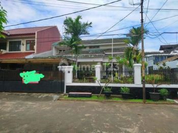 RUMAH 2LT KOKOH HALAMAN LUAS di Jatiwaringin Asri Pondok Gede Bekasi