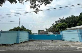 Pandaan, Pabrik Air Minum Kemasan. Ayda Bank