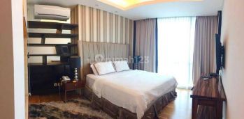 Modern Style Ritz 204 m² 3 BR Private Lift Kemang Village Low Floor Usd 2300