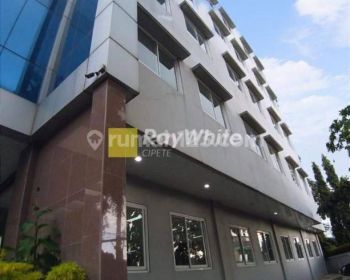 Disewakan Gedung Baru di Cikini Jakarta Pusat