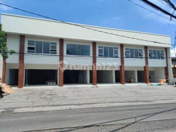 Ruko Sewa di Jalan Utama Berawa Canggu Lokasi Strategis Dan Sangat Cocok Untuk